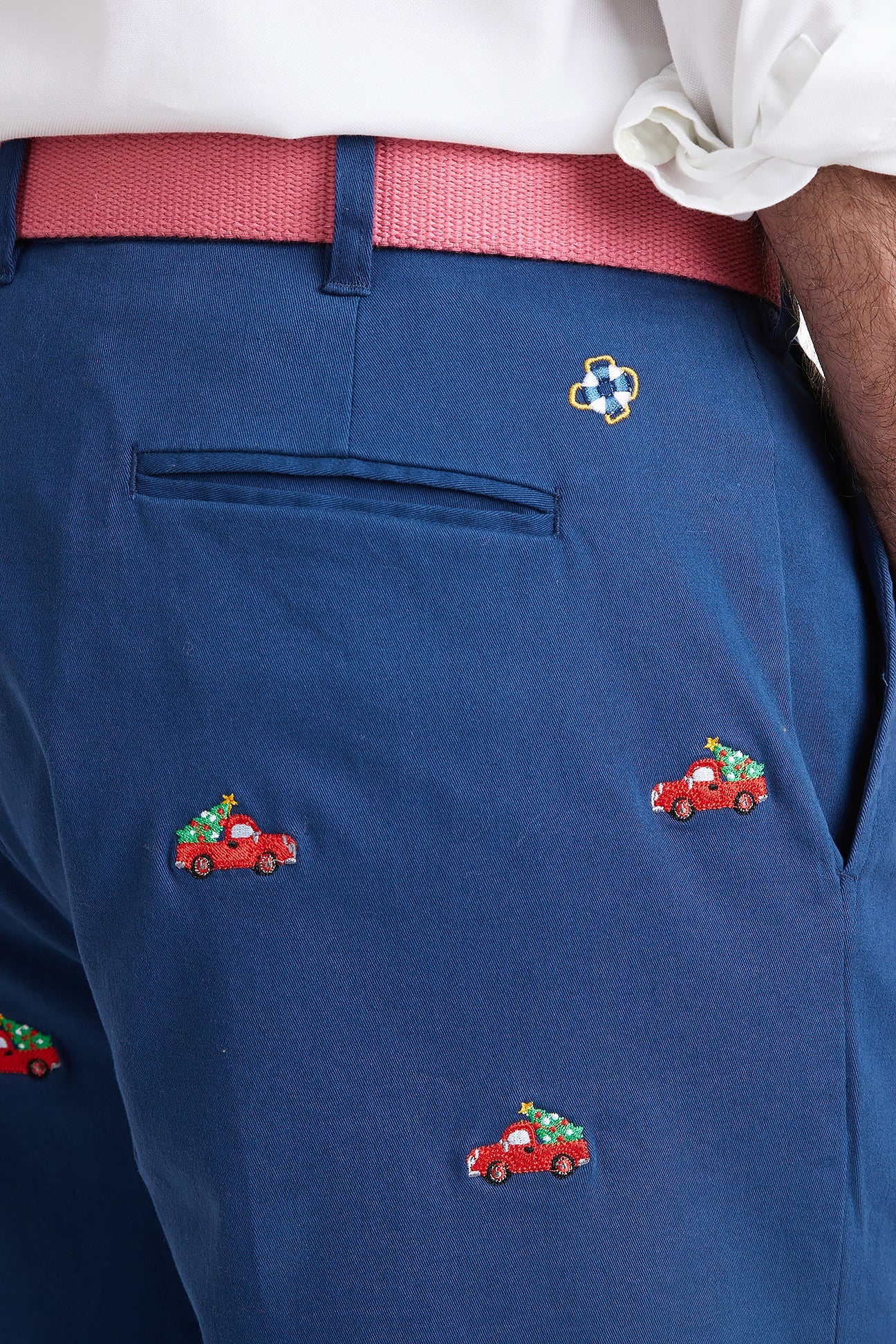 Cisco Short Stretch Twill Nantucket Navy with Christmas Delivery MENS EMBROIDERED SHORTS Castaway Nantucket Island
