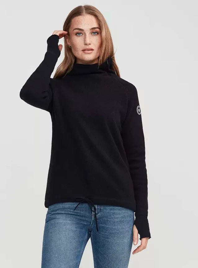 Holebrook Martina WP Navy LADIES OUTERWEAR Castaway Nantucket Island